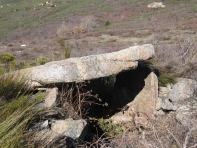 dolmen au col.jpg